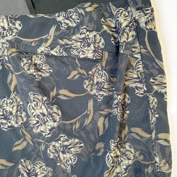 Athleta Womens 18 Ripstop Hiking Shorts Green Floral Print Trail Activewear - Picture 5 of 16